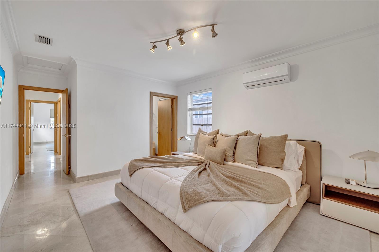 BISCAYNE POINT - Residential