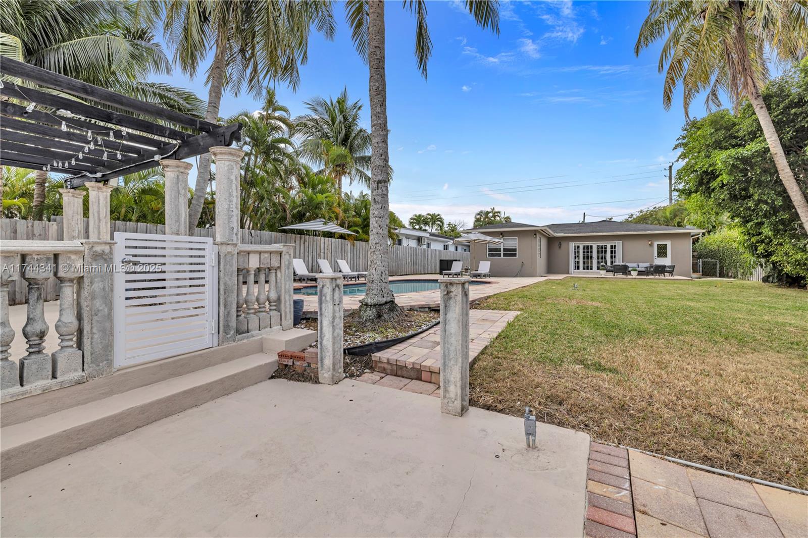 BISCAYNE POINT - Residential