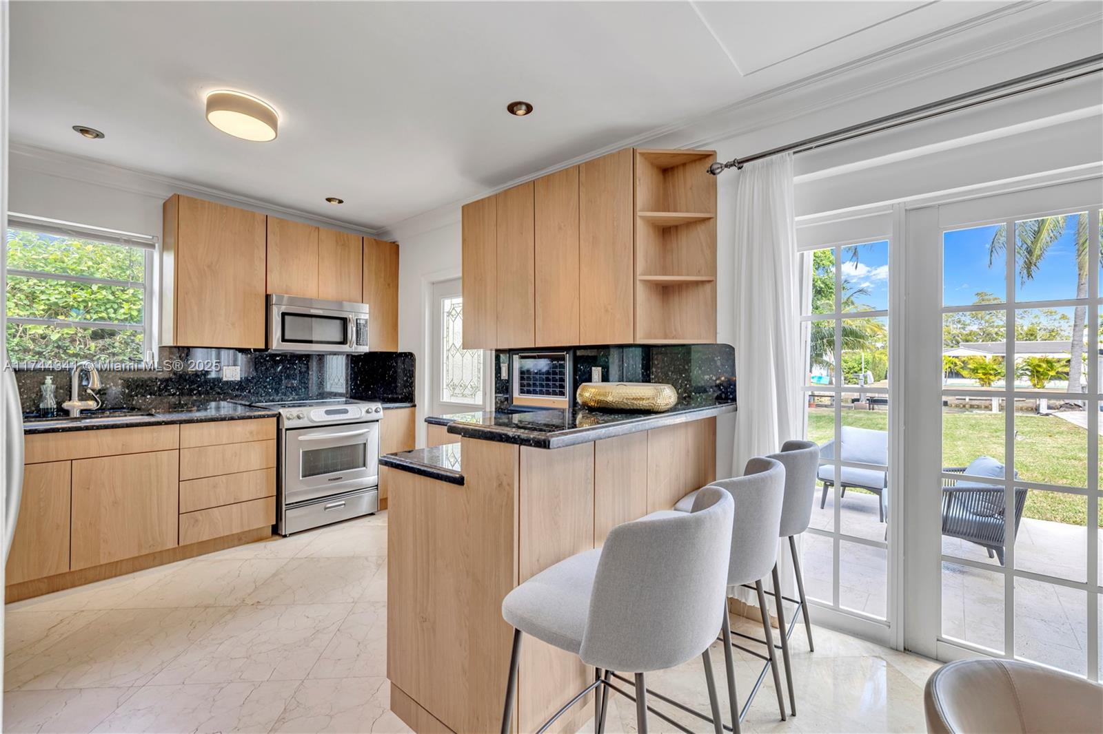 BISCAYNE POINT - Residential