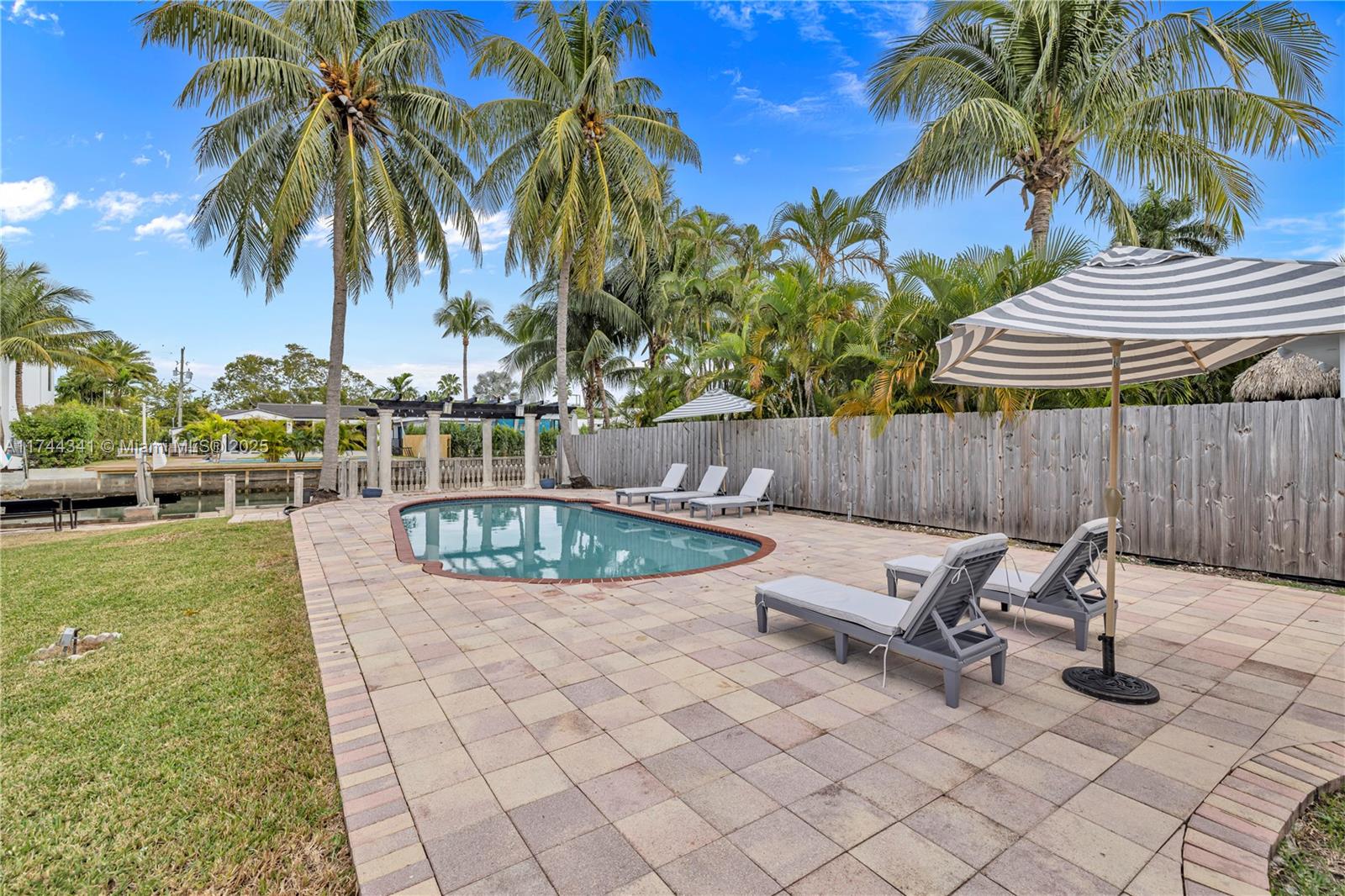 BISCAYNE POINT - Residential