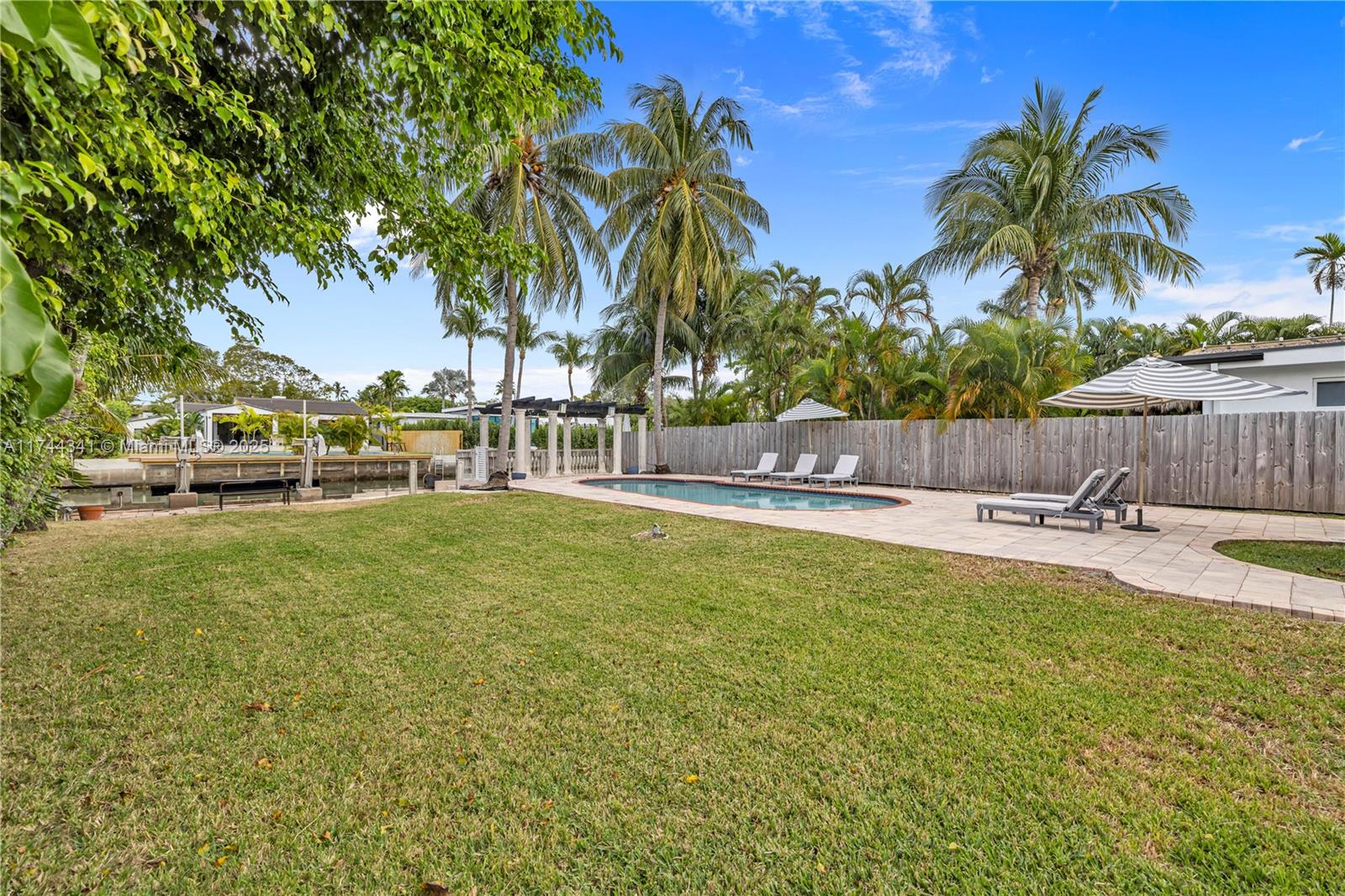 BISCAYNE POINT - Residential