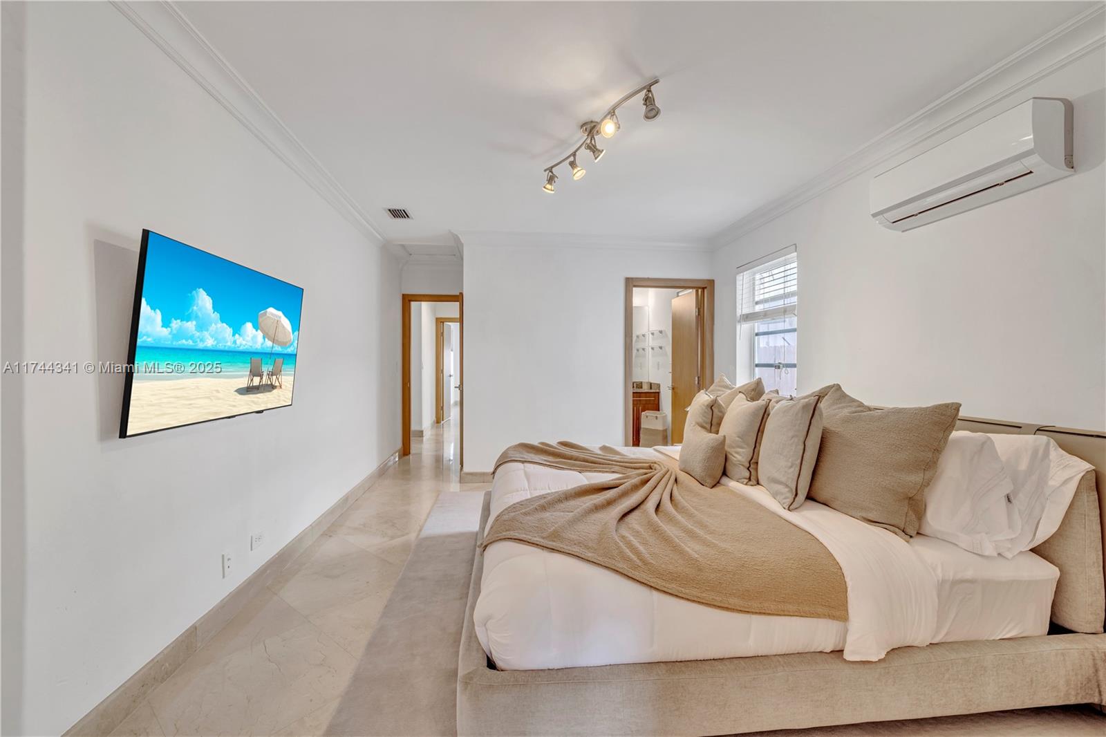 BISCAYNE POINT - Residential
