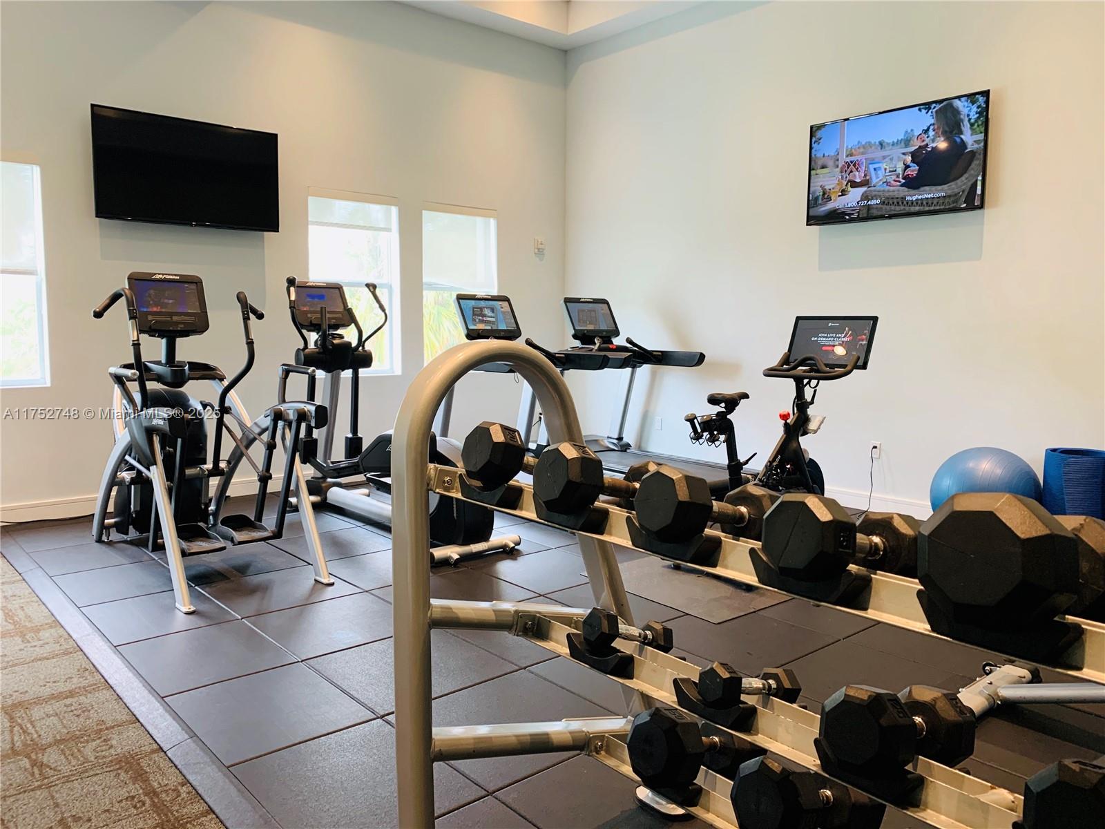 View photos, virtual tours, details... 5300 NW 87th Ave 1003