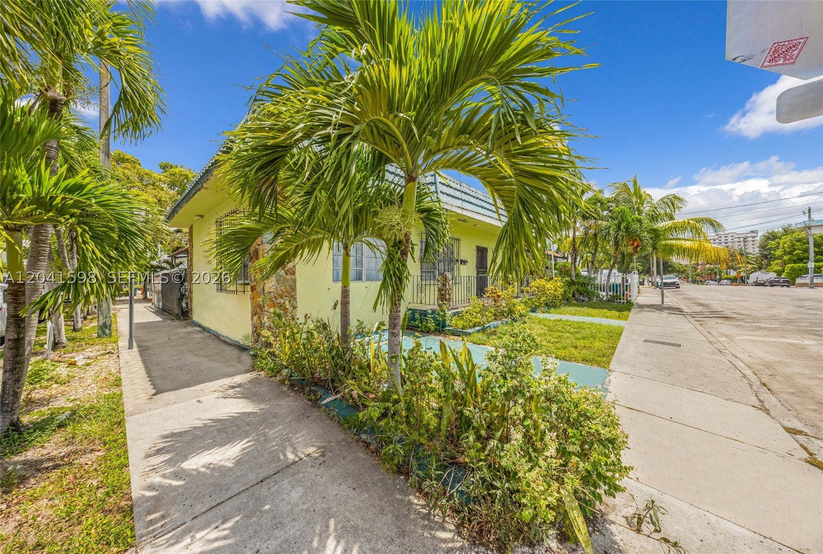 1477 NW 2nd St
