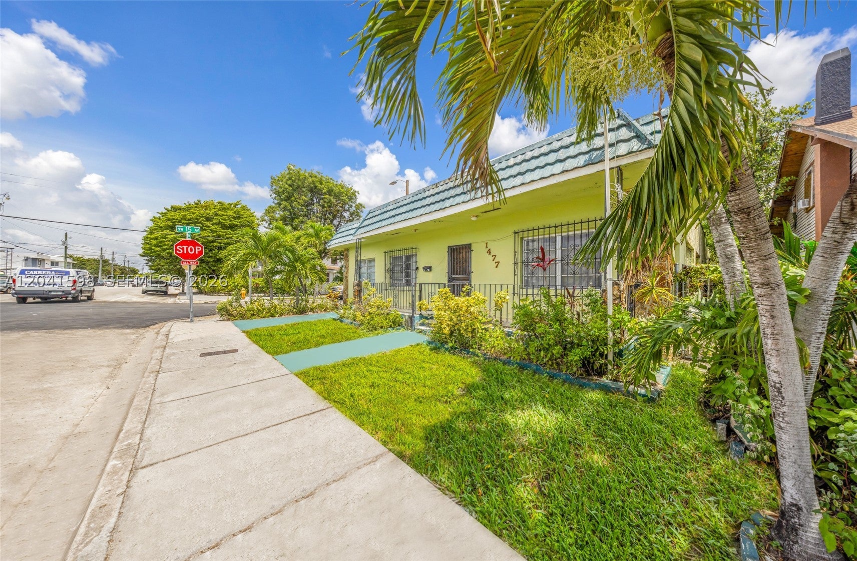1477 NW 2nd St
