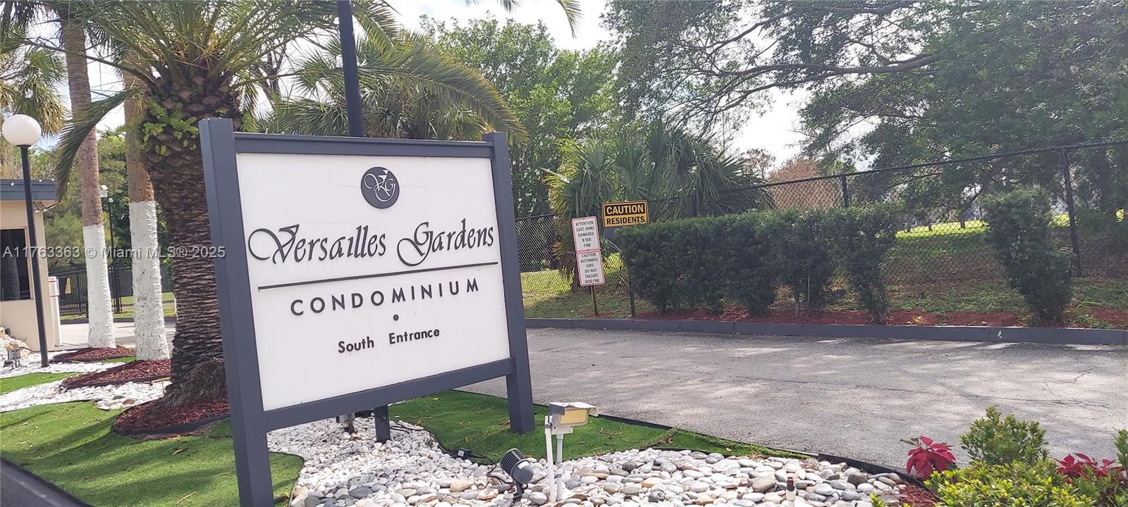 Rental Property at 7960 N Colony Cir N Cir 207, Tamarac, Broward County, Florida - Bedrooms: 1 
Bathrooms: 2  - $1,700 MO.