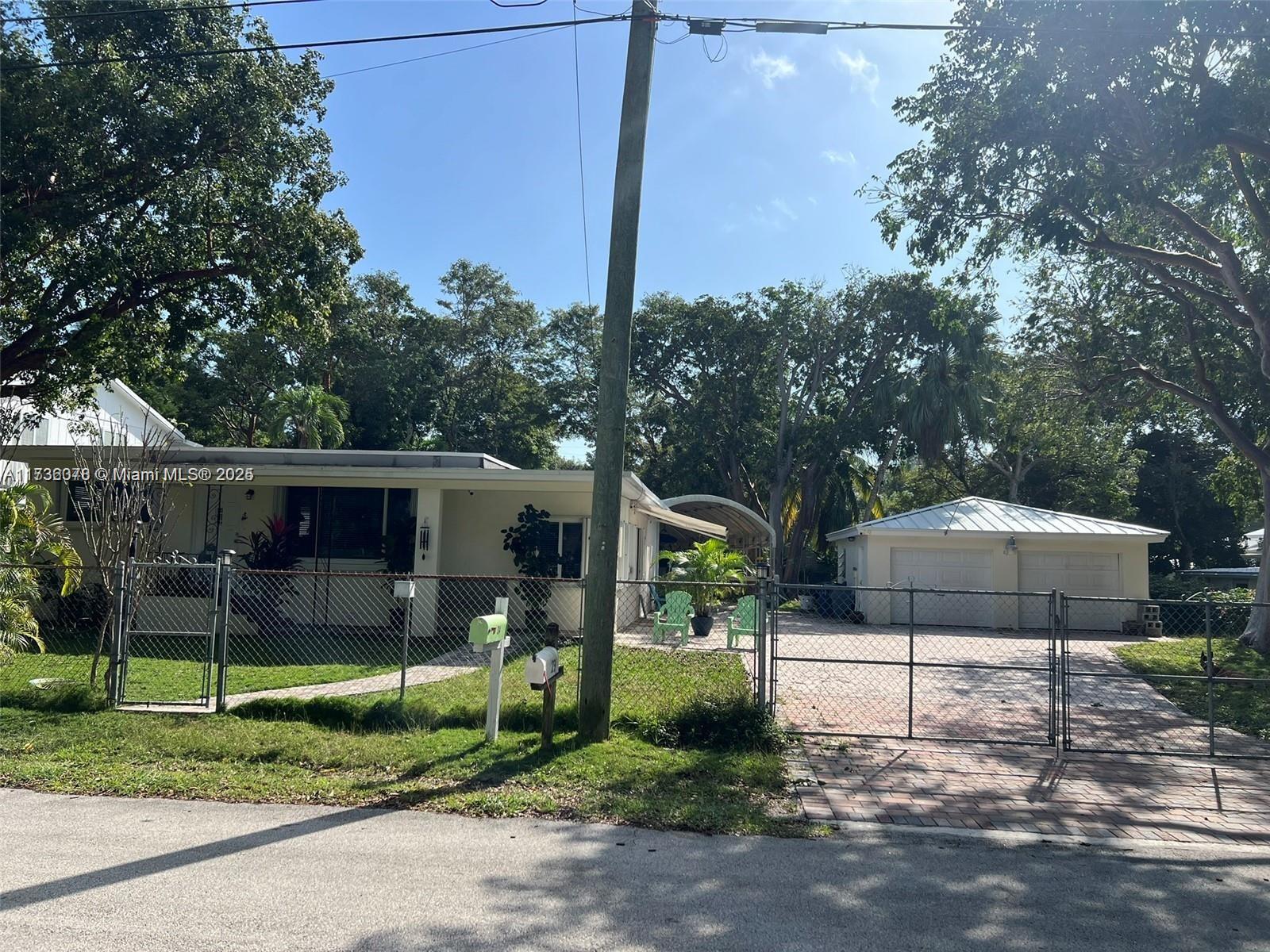 Rental Property at 24 Pompano Ave, Key Largo, Monroe County, Florida - Bedrooms: 2 
Bathrooms: 2  - $3,500 MO.