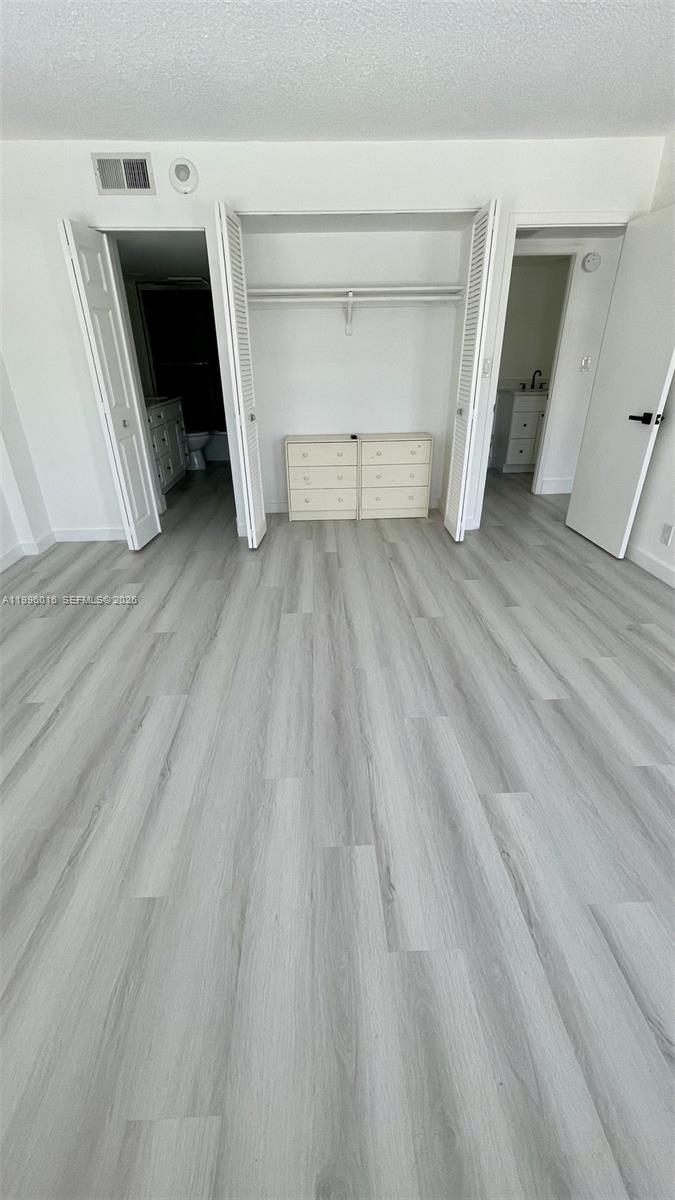 PARLIAMENT HOUSE CONDO - Residential Lease