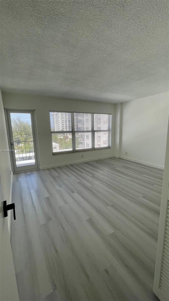PARLIAMENT HOUSE CONDO - Residential Lease