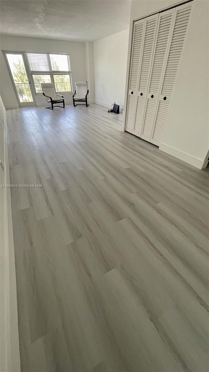 PARLIAMENT HOUSE CONDO - Residential Lease