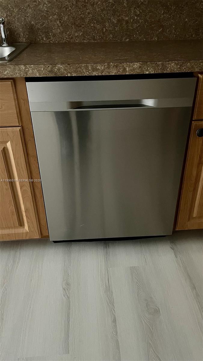 PARLIAMENT HOUSE CONDO - Residential Lease