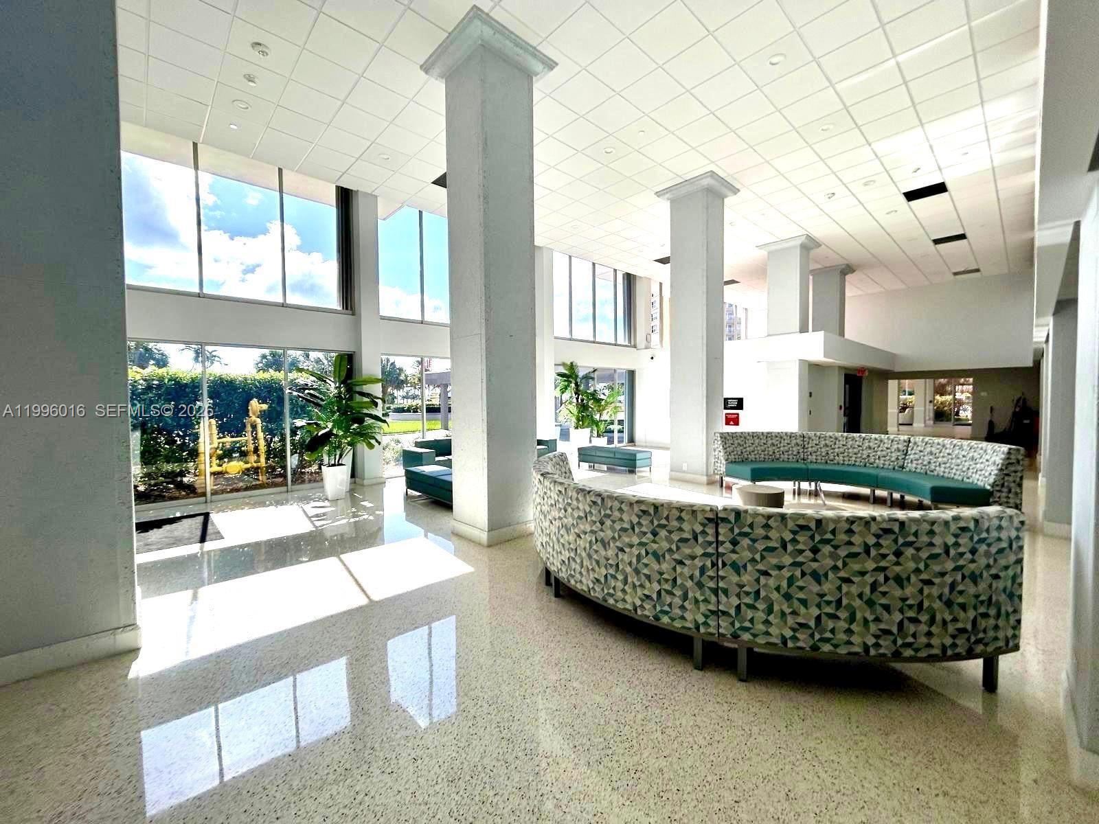 PARLIAMENT HOUSE CONDO - Residential Lease