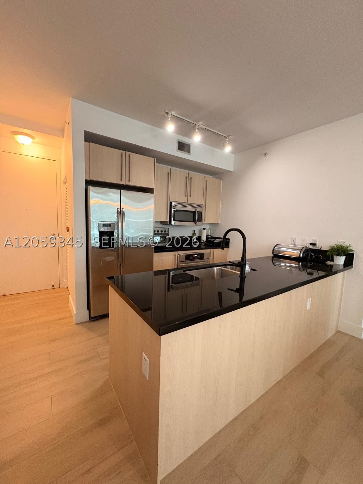 1111 SW 1st Ave 2015-N