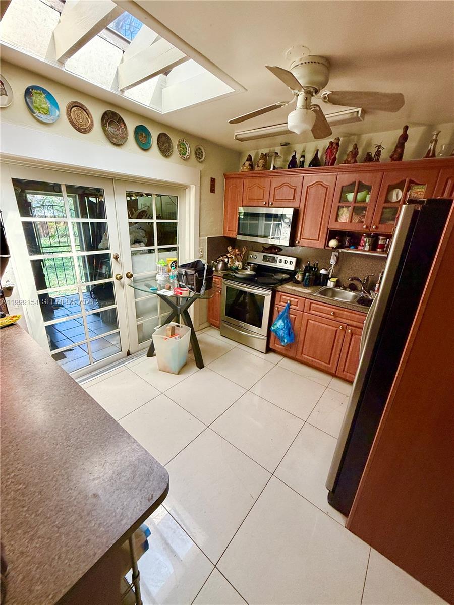 SUNNY ACRES - Residential