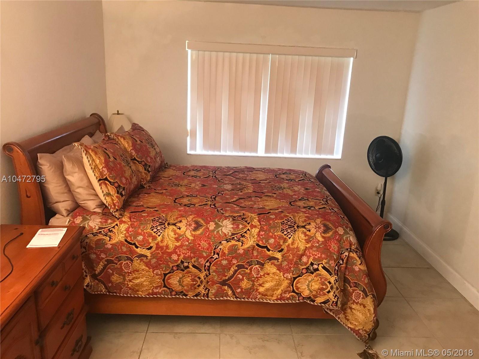 BRIARWOOD AT THE FALLS CO - Residential