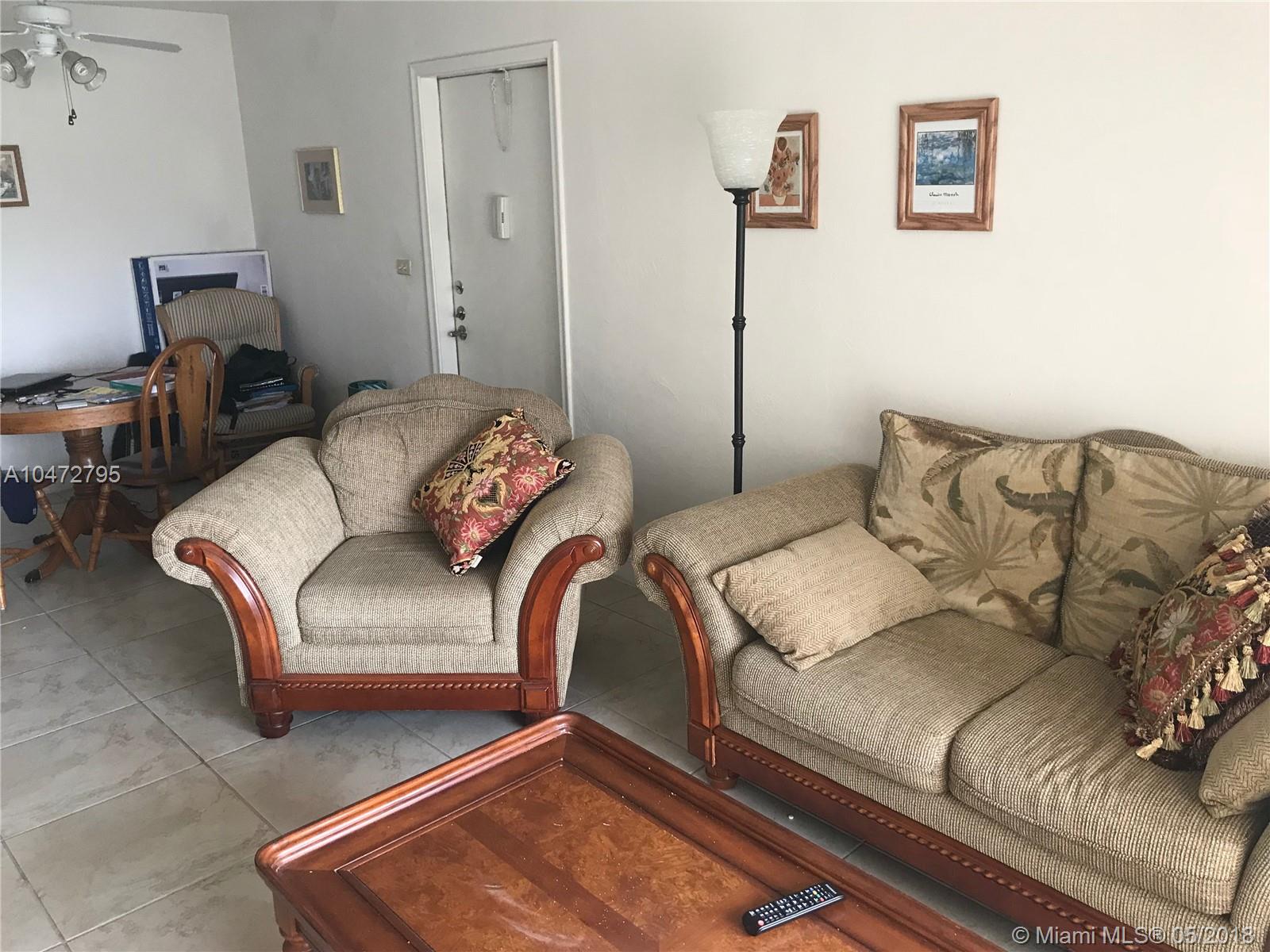 BRIARWOOD AT THE FALLS CO - Residential