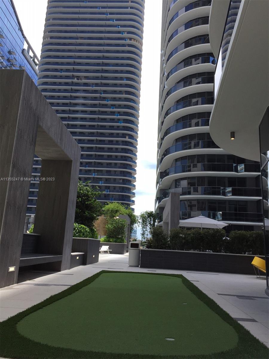 BRICKELL HEIGHTS EAST - Residential Lease