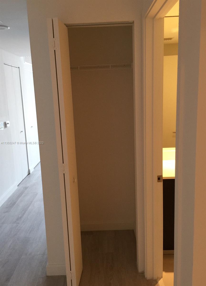 BRICKELL HEIGHTS EAST - Residential Lease