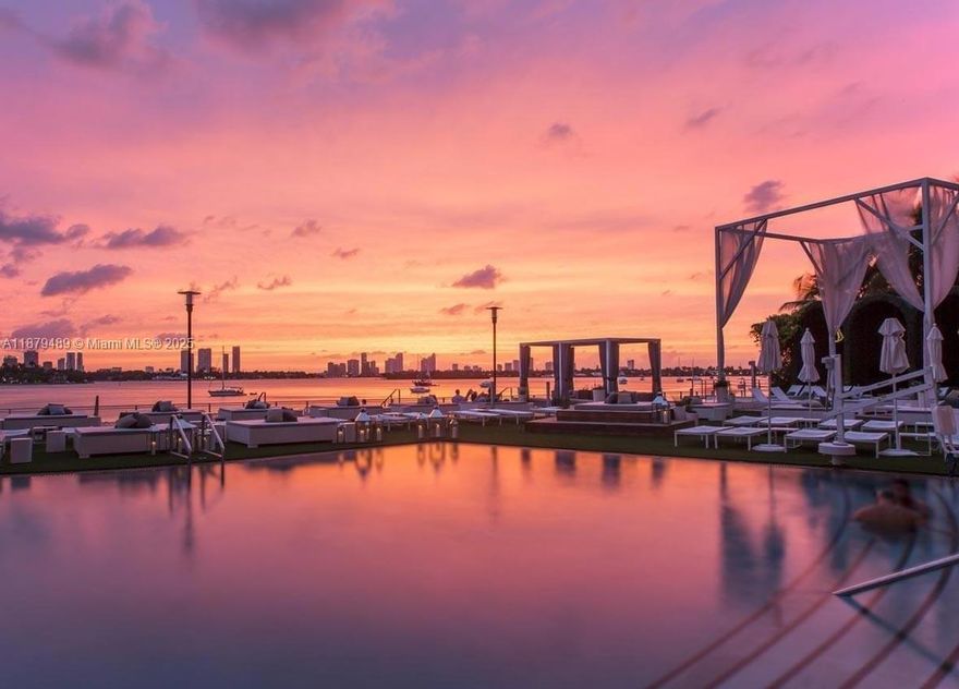 BEST ONE BEDROOM CONDO WITH LARGE BALCONY AND DIRECT BAY-, SUNSET- AND SKYLINE VIEWS IN THE BUILDING. ENJOY LUXURY LIFESTYLE WHILE OWNING AN AIRBNB APPROVED CONDO WITH NO RENTAL RESTRICTIONS. UPGRADED, FULLY FURNISHED AND VERY TASTEFULLY DECORATED UNIT. THIS IS A FULL AMENITY DESIGNER CONDO HOTEL WITH HIS AND HER SPA, 24-H BAY VIEW GYM, FREE VALET PARKING, FAMOUS POOL PARTIES ON WEEKENDS WITH DJ AND FULLY SERVICED POOL. LIFE THE MIAMI LIFESTYLE WHILE INVESTING IN AN INCOME PRODUCING PROPERTY. GREAT AREA WITH LOT'S OF RESTAURANTS, BARS AND SHOPPING.