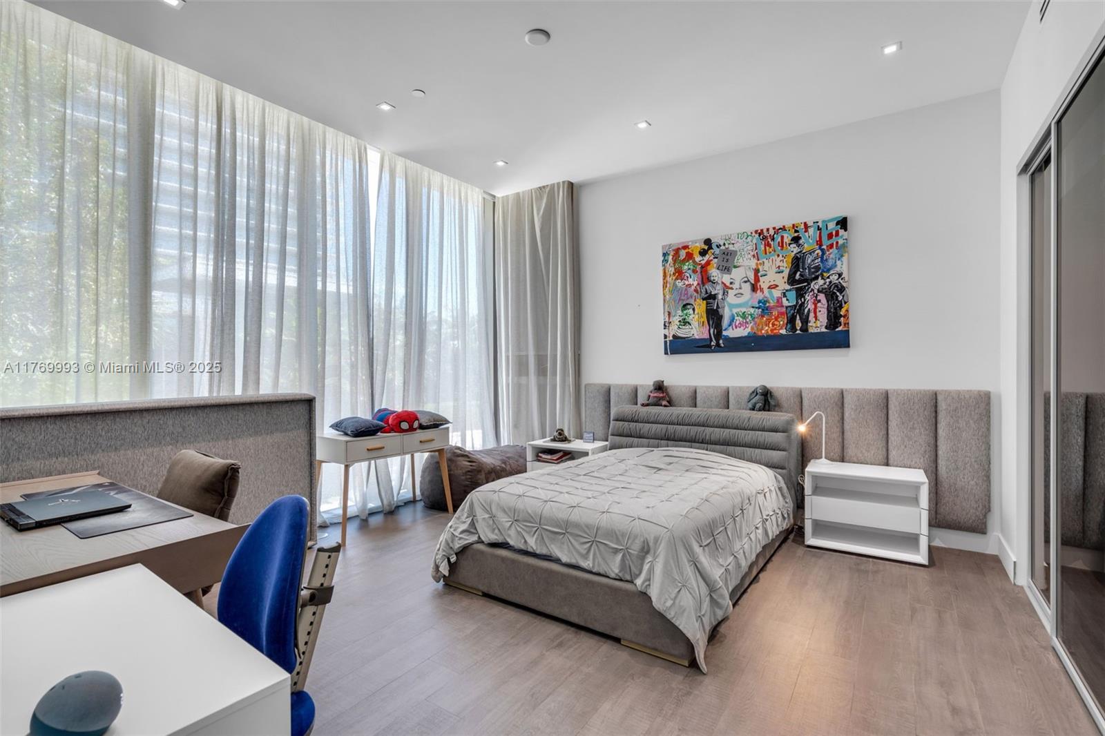 OCEANA KEY BISCAYNE CONDO - Residential Lease