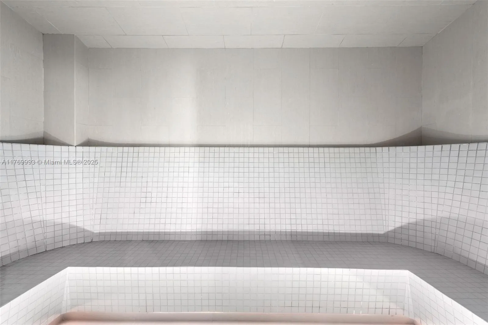 Key Biscayne, Florida 33149, United States, 5 Bedrooms Bedrooms, ,6 BathroomsBathrooms,Residential,Active,95381