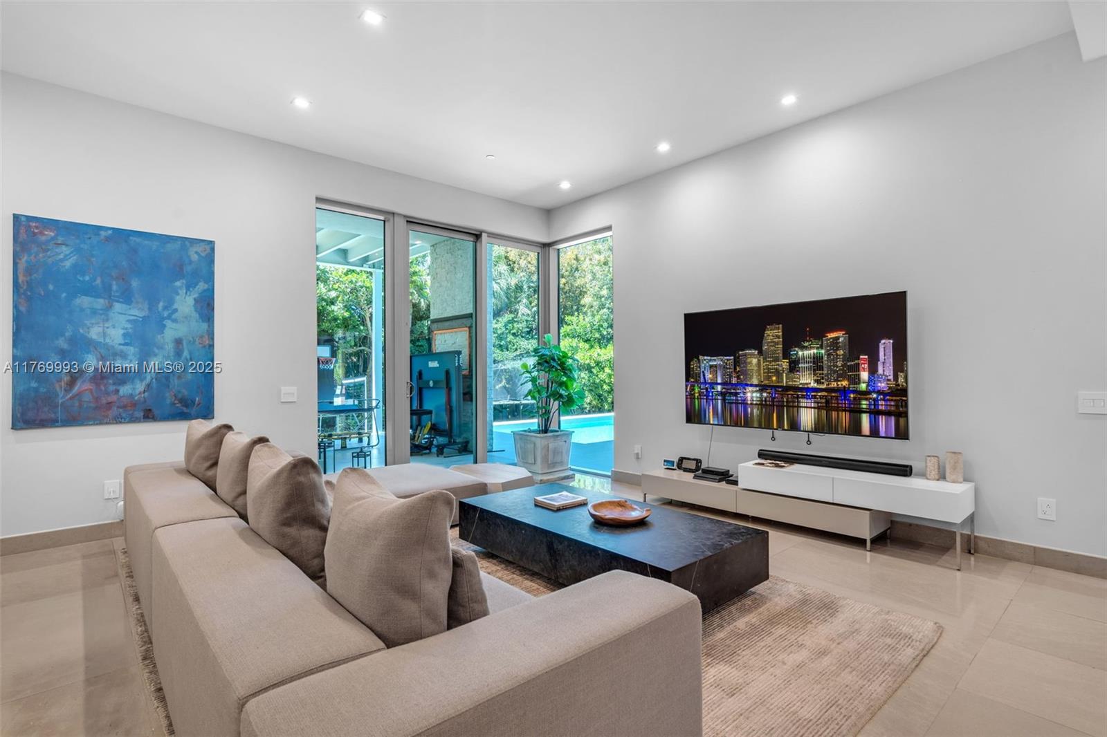 OCEANA KEY BISCAYNE CONDO - Residential Lease