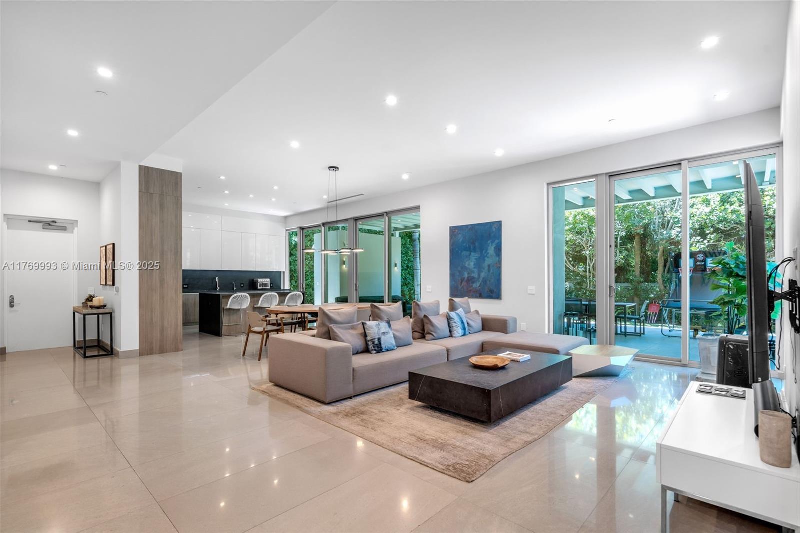 OCEANA KEY BISCAYNE CONDO - Residential Lease