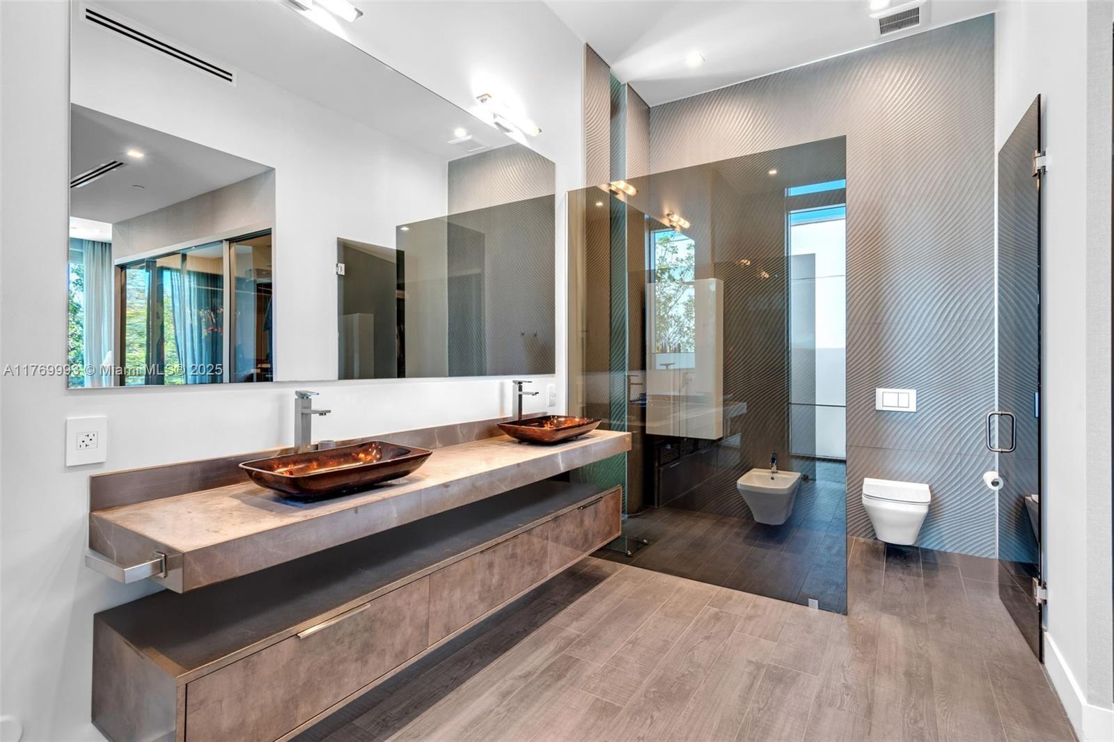 OCEANA KEY BISCAYNE CONDO - Residential Lease