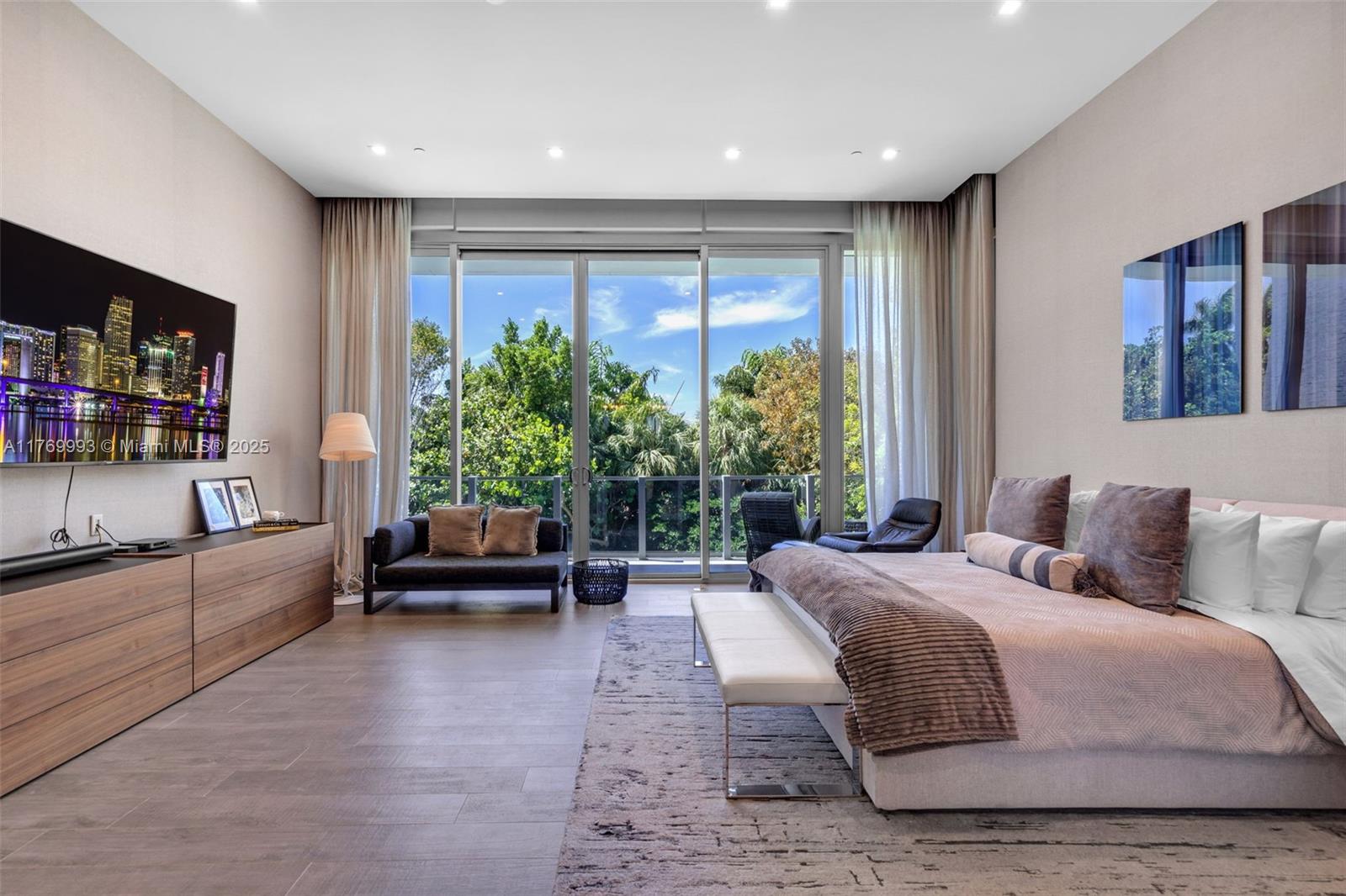 OCEANA KEY BISCAYNE CONDO - Residential Lease