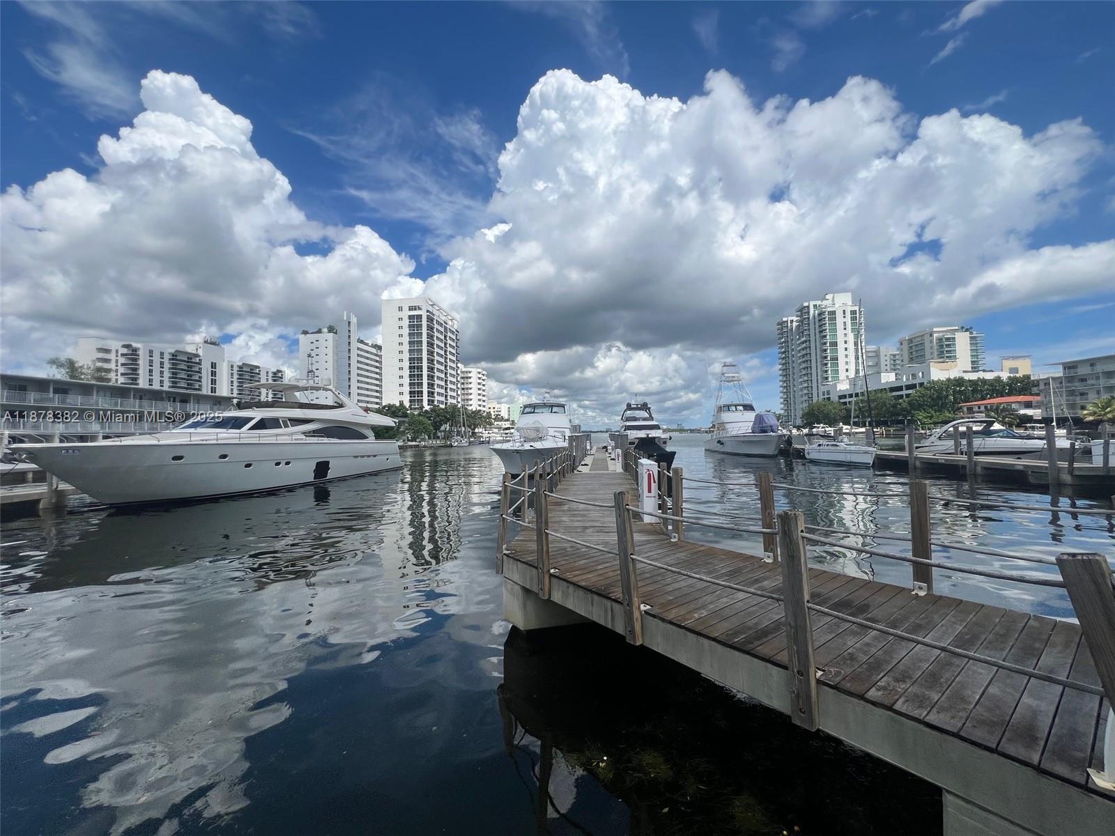 360 CONDO B - Residential