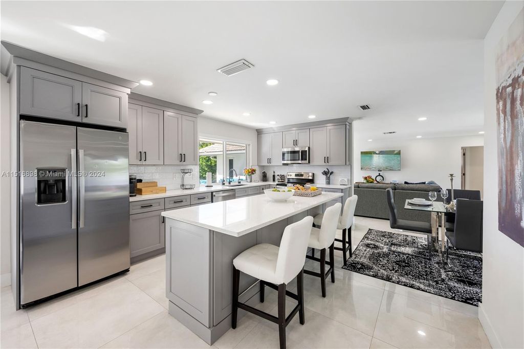 Photo of 6351 NE 22nd Ave, Fort Lauderdale, FL 33308 (MLS # A11516898)