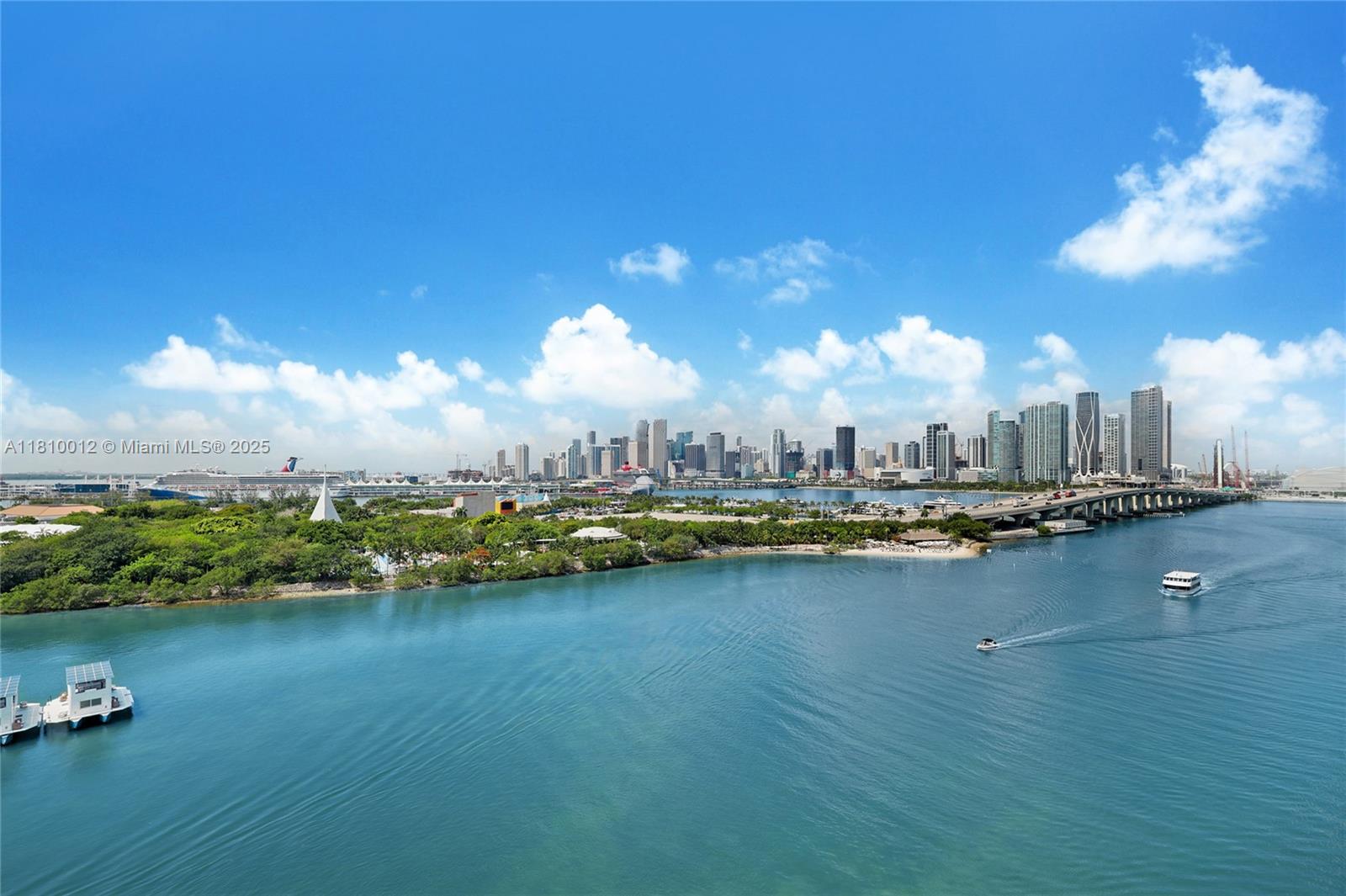 ONE THOUSAND VENETIAN WAY - Residential