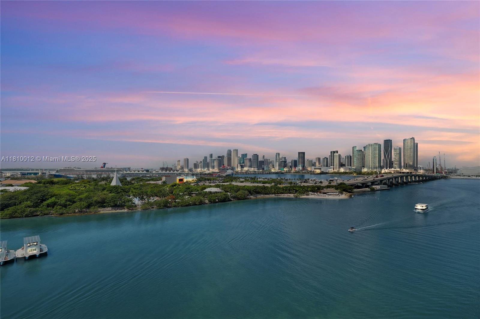 ONE THOUSAND VENETIAN WAY - Residential