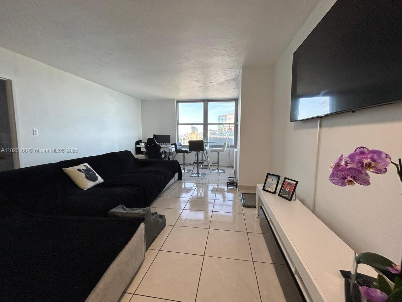TRITON TOWER CONDO - Residential