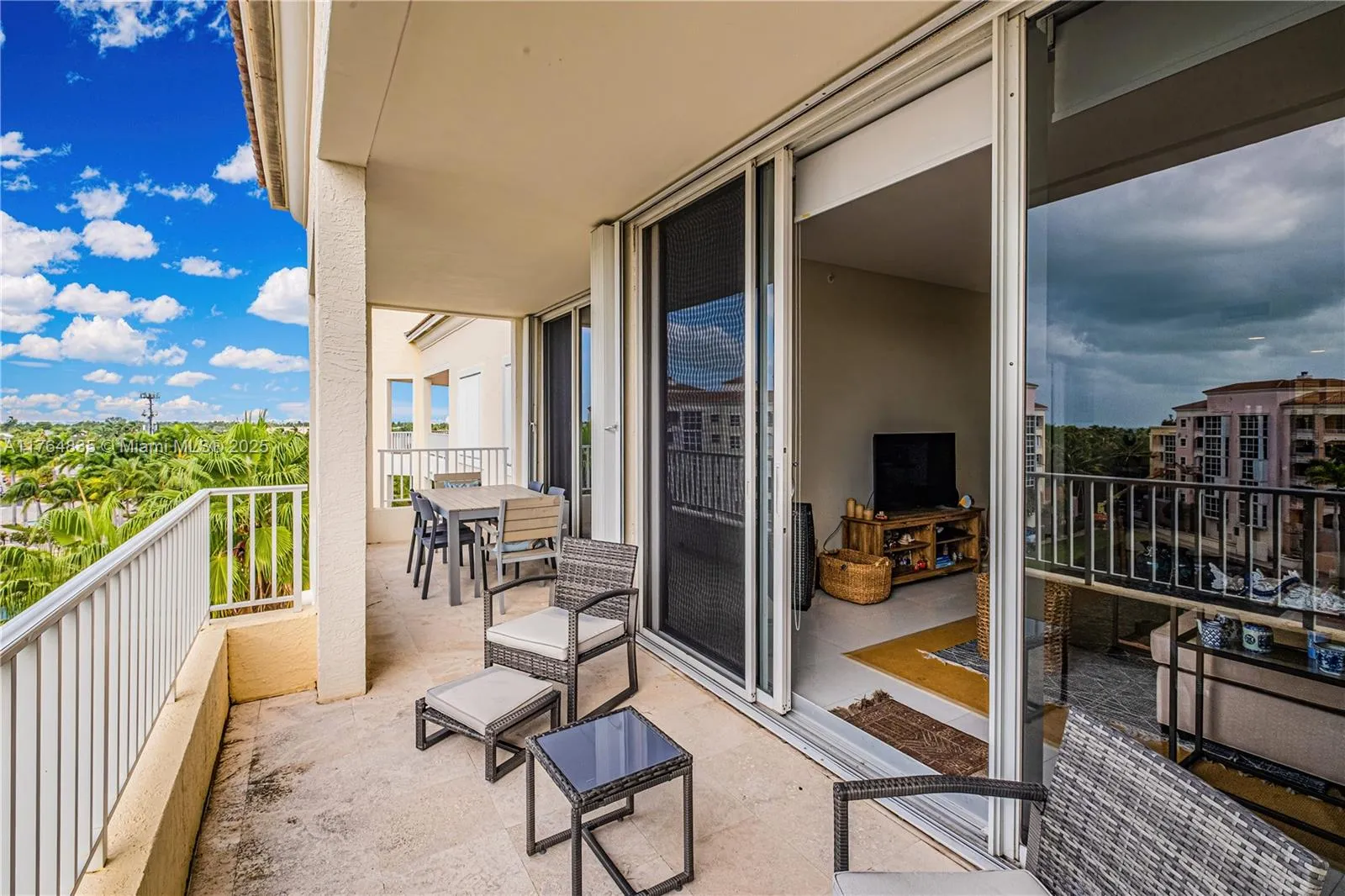 Key Biscayne, Florida 33149, United States, 2 Bedrooms Bedrooms, ,2 BathroomsBathrooms,Residential,Active,89063