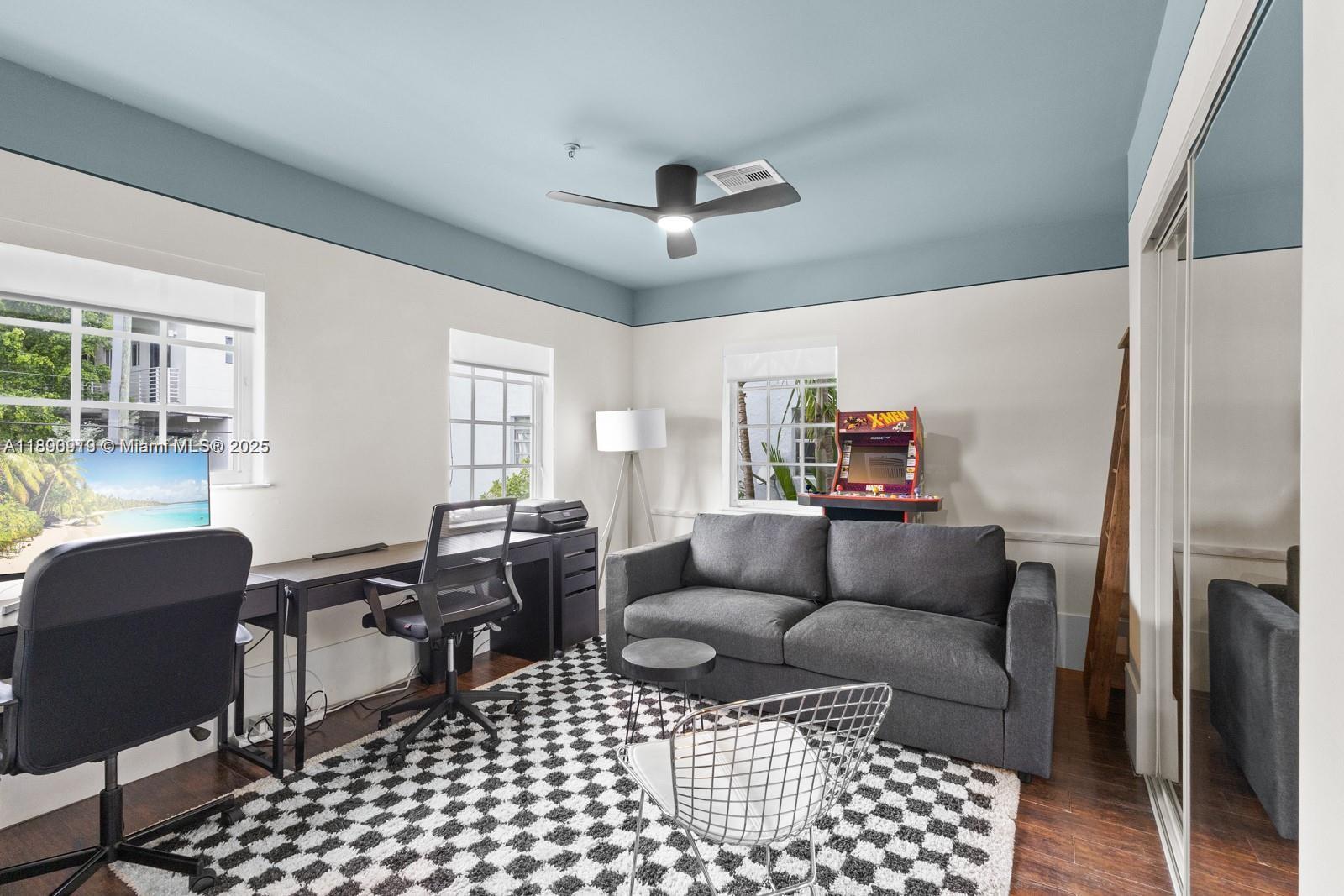 EUCLID 600 CONDO - Residential