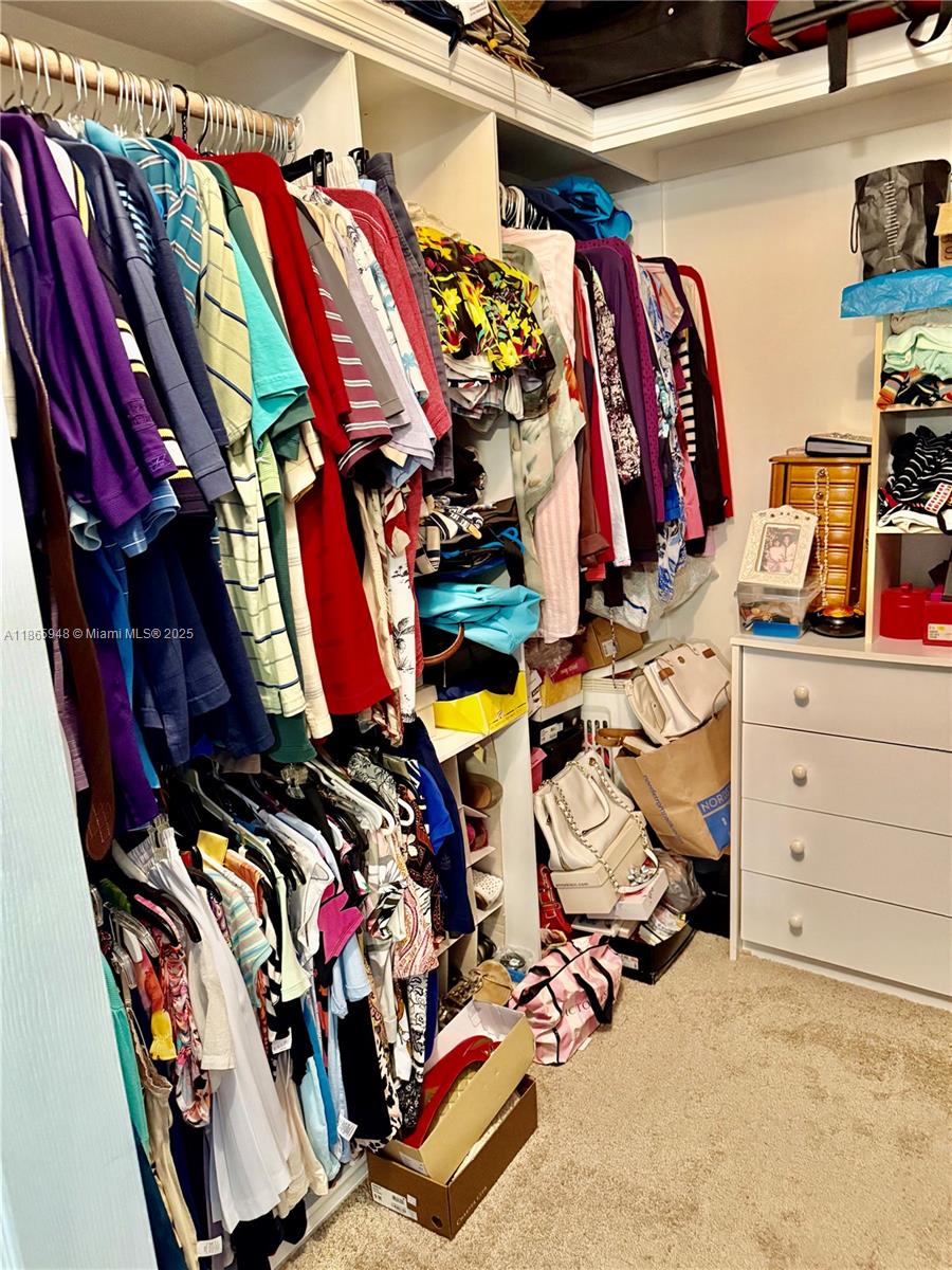 ANTIGUA VILLAGE II E COND - Residential