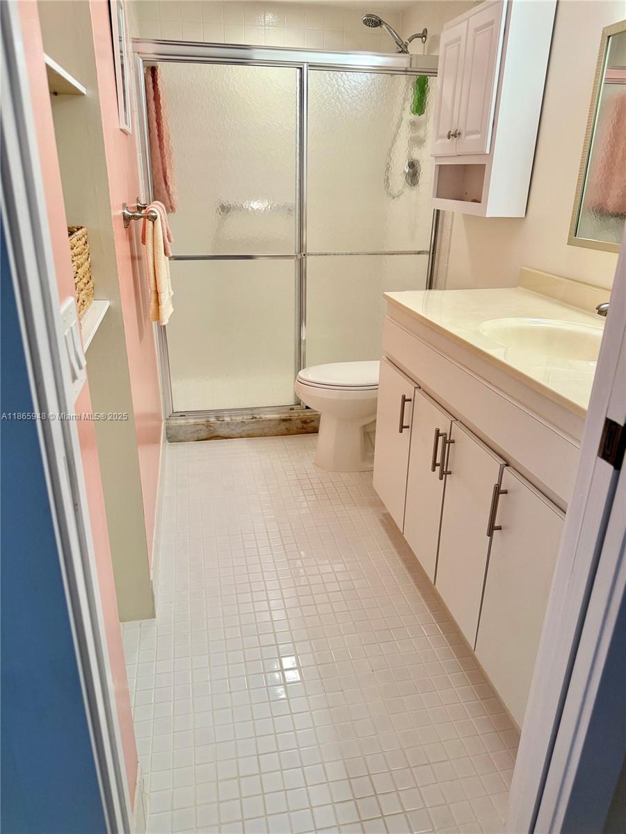 ANTIGUA VILLAGE II E COND - Residential