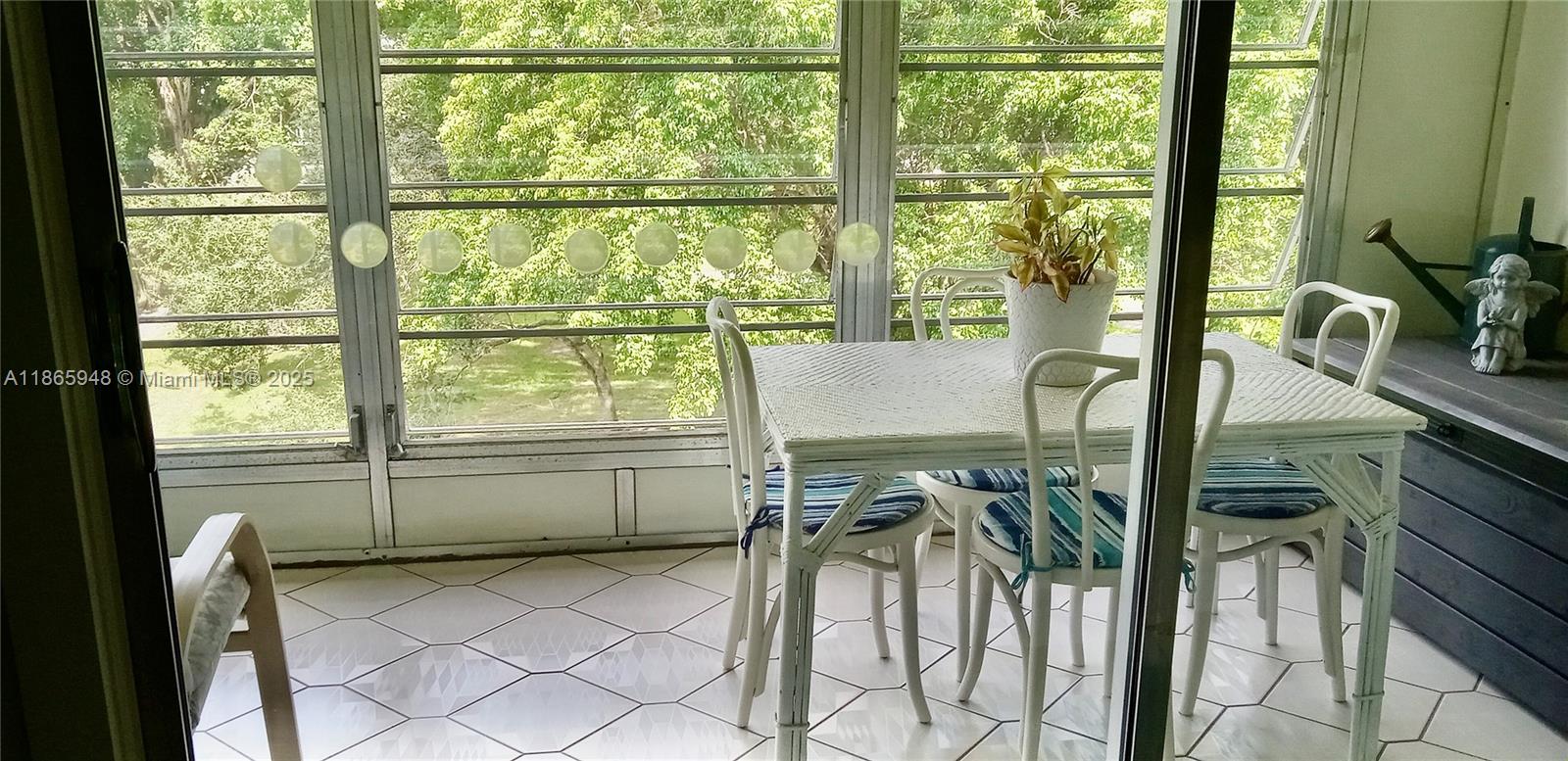 ANTIGUA VILLAGE II E COND - Residential