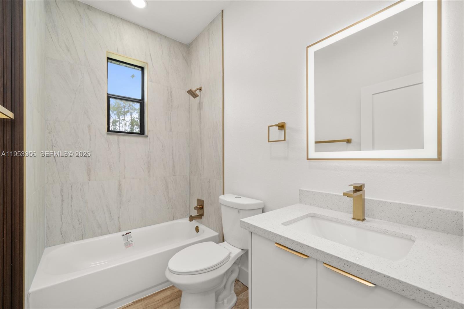 Sun N Lake - Residential