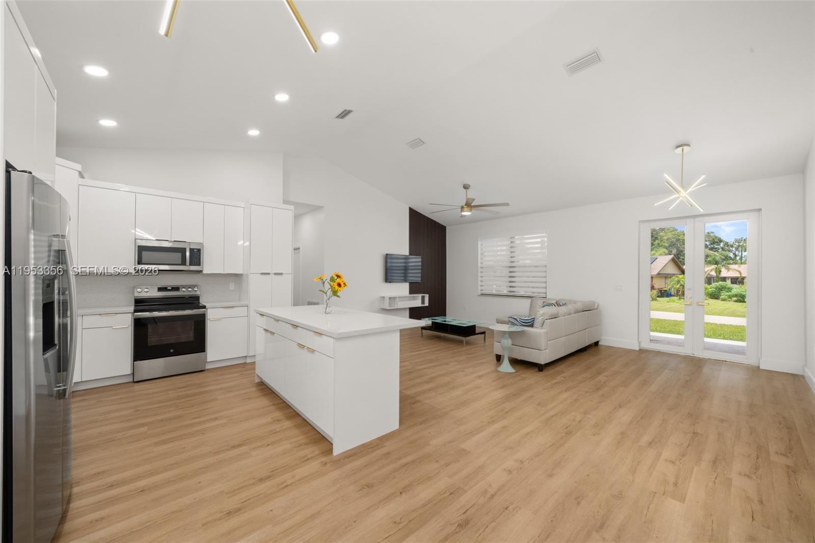 Sun N Lake - Residential