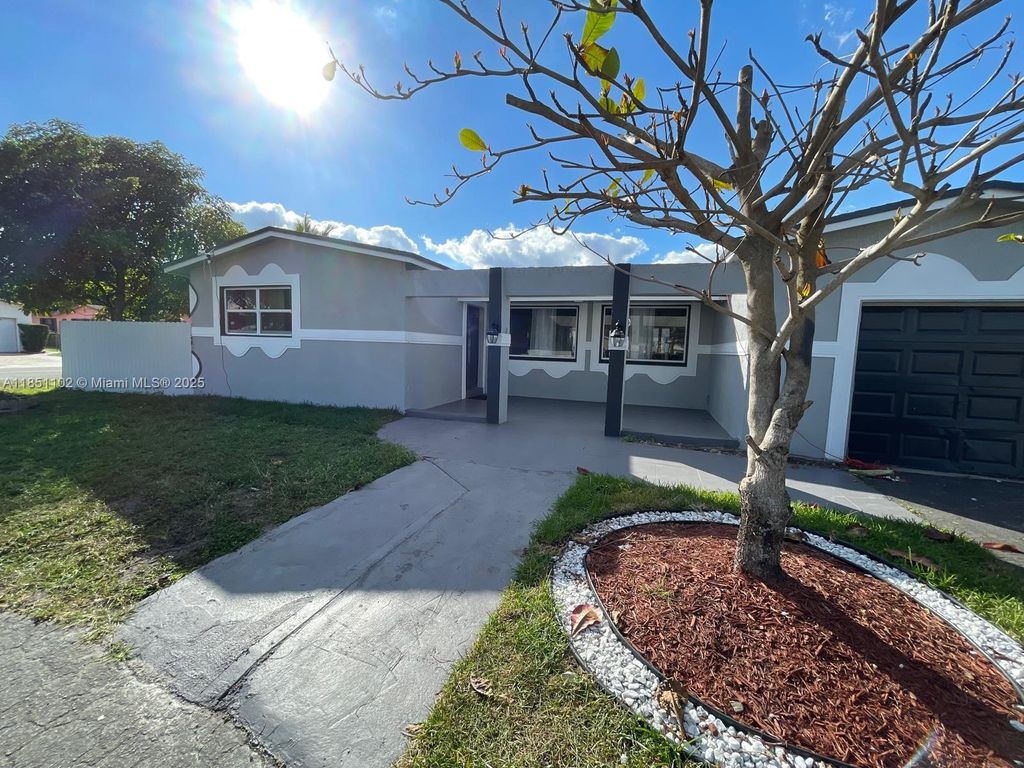 Photo of 3708 Island Dr, Miramar, FL 33023 (MLS # A11851102)