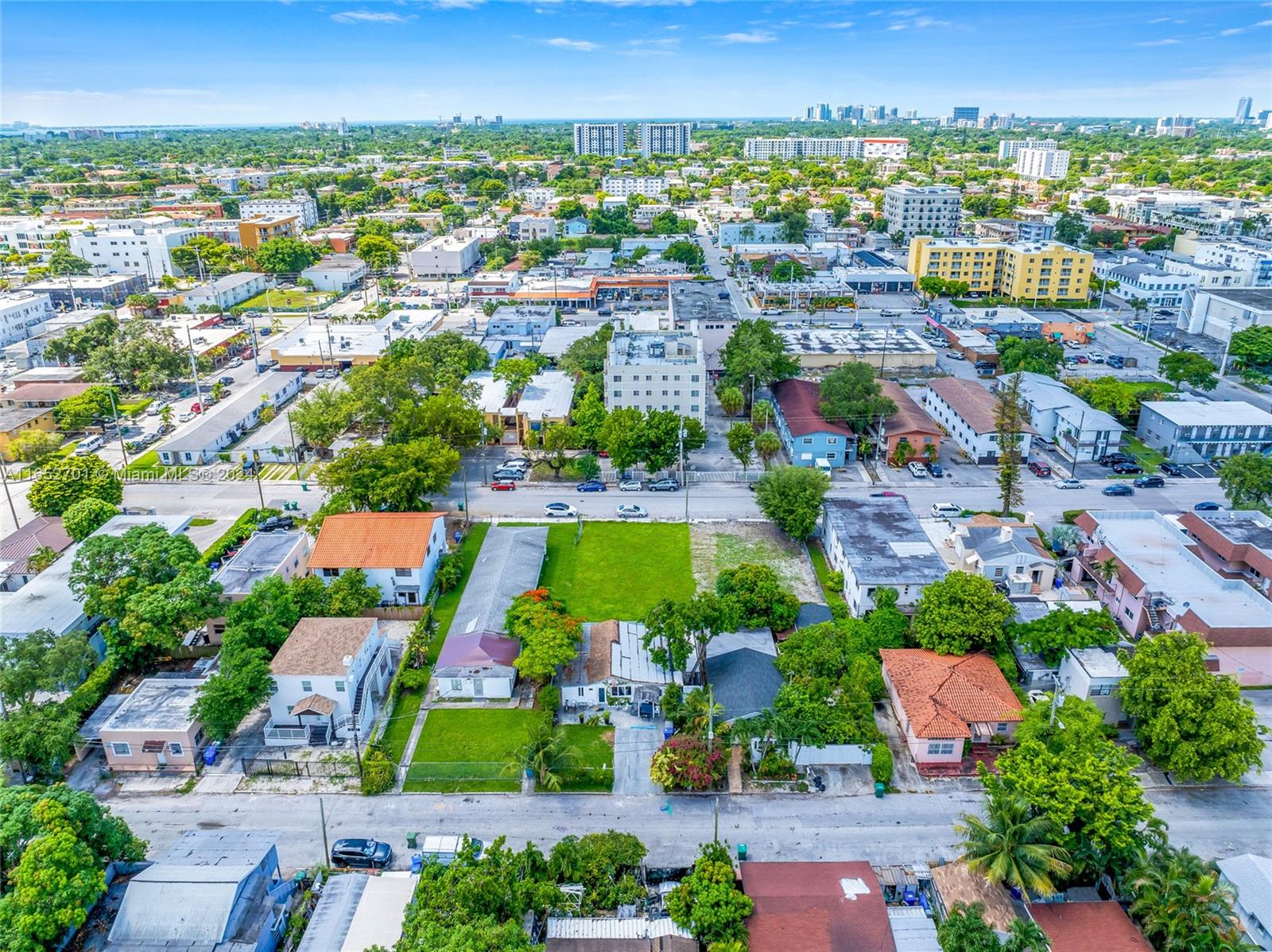 EVANSTON HEIGHTS - Land