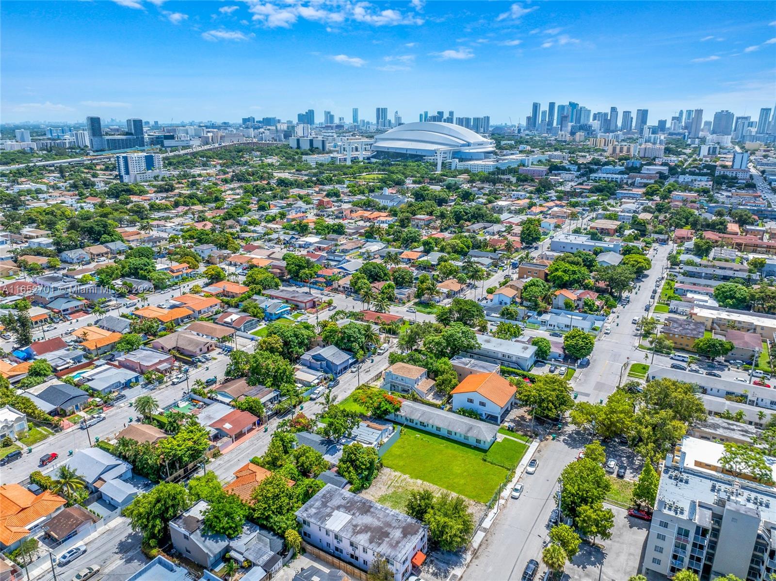 EVANSTON HEIGHTS - Land