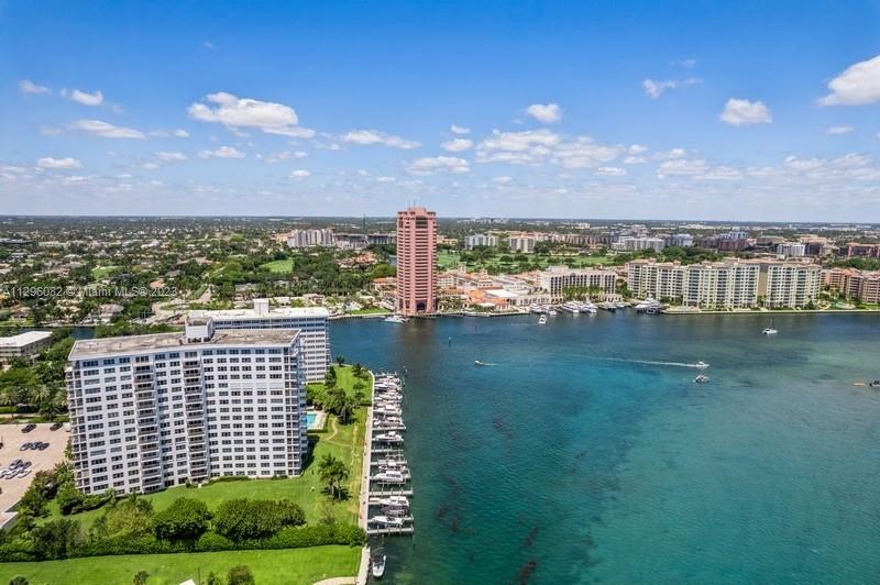 PRESIDENTIAL PLACE CONDO - Residential