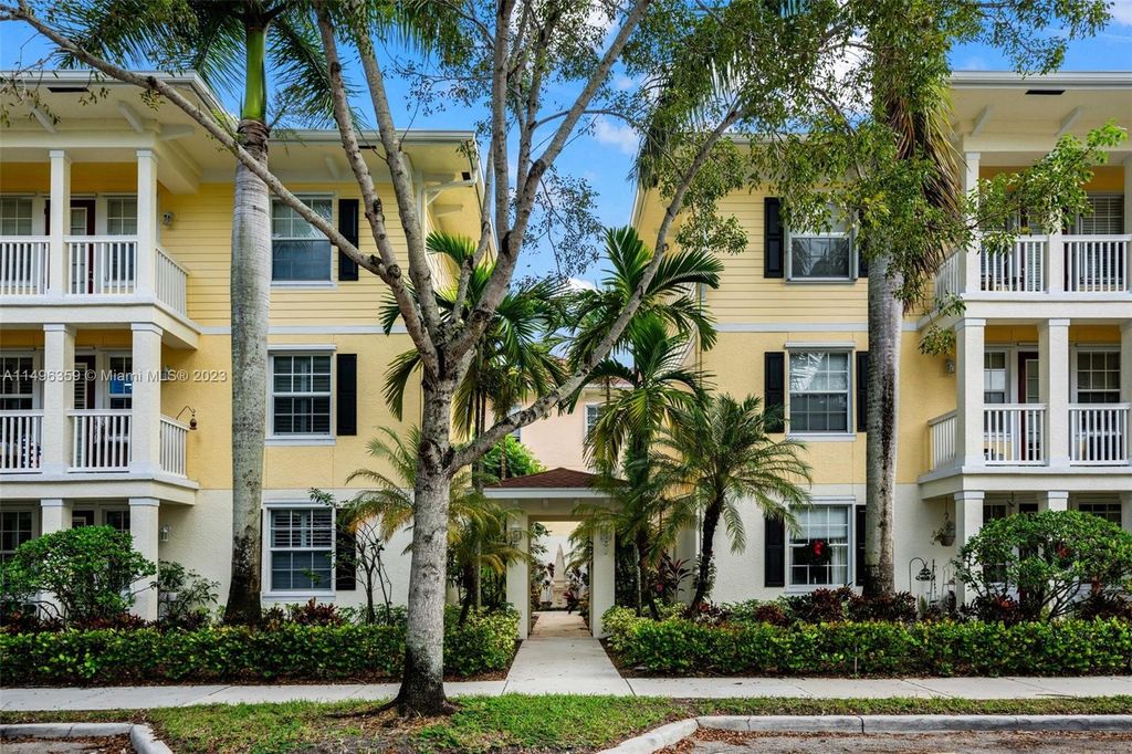 Photo of 275 Murcia Dr #113, Jupiter, FL 33458 (MLS # A11496359)