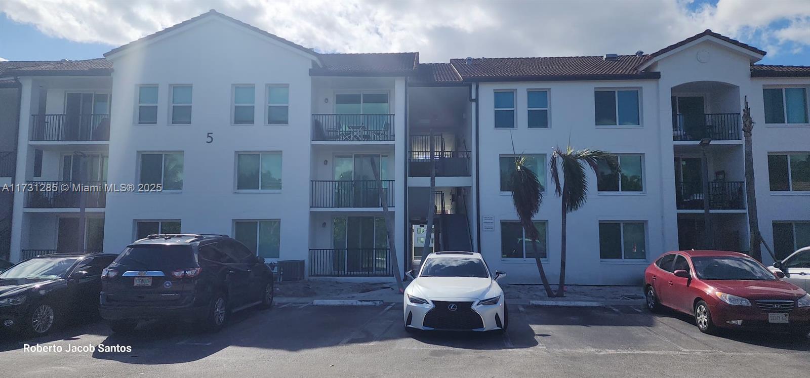 VILLA DEL SOL CONDO - Residential Lease