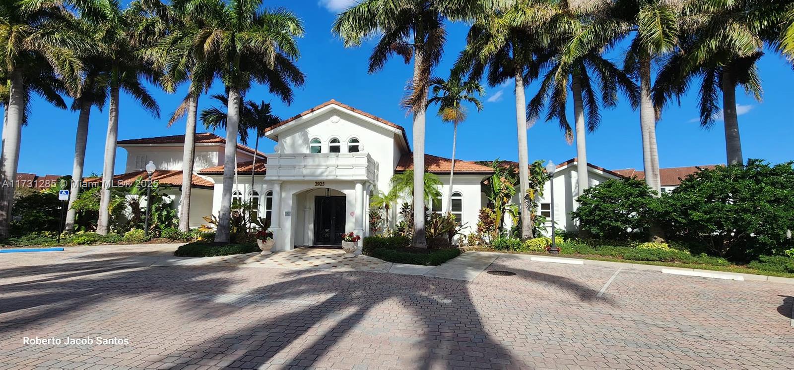 VILLA DEL SOL CONDO - Residential Lease