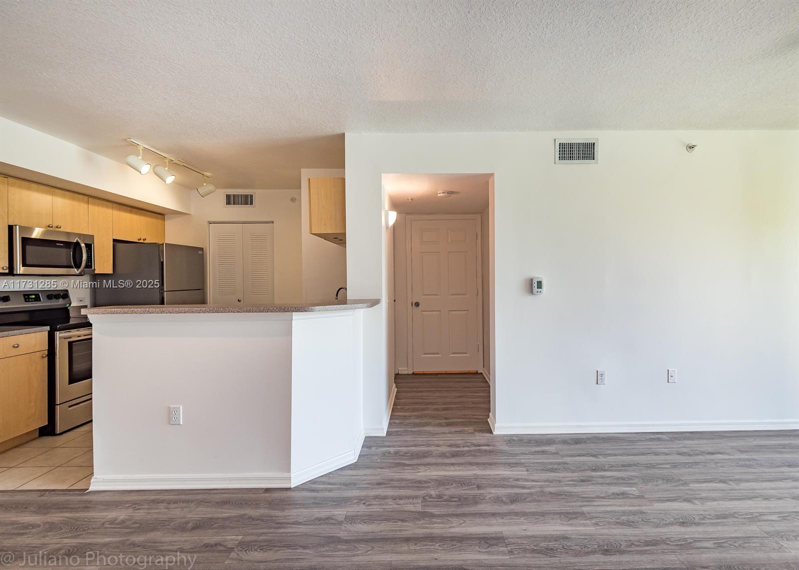 VILLA DEL SOL CONDO - Residential Lease