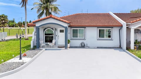 Photo of 7548 NW 173rd Ter, Hialeah, FL 33015 (MLS # A12039319)